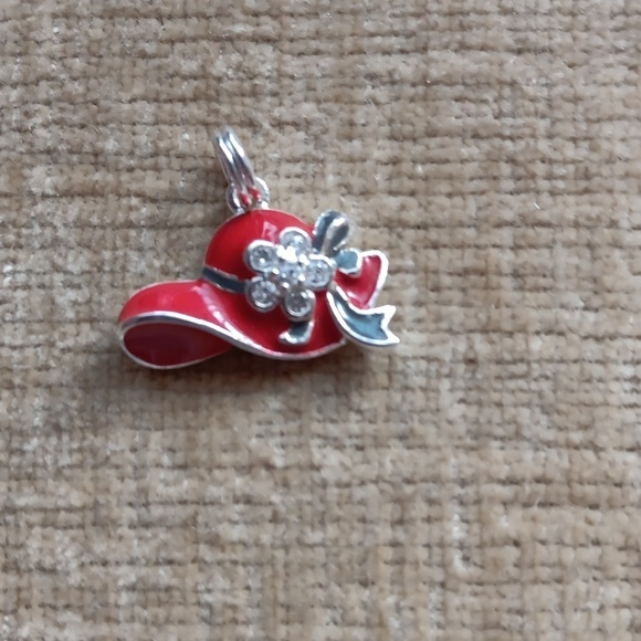 Silver Red Hat Charm - Picture 6 of 7